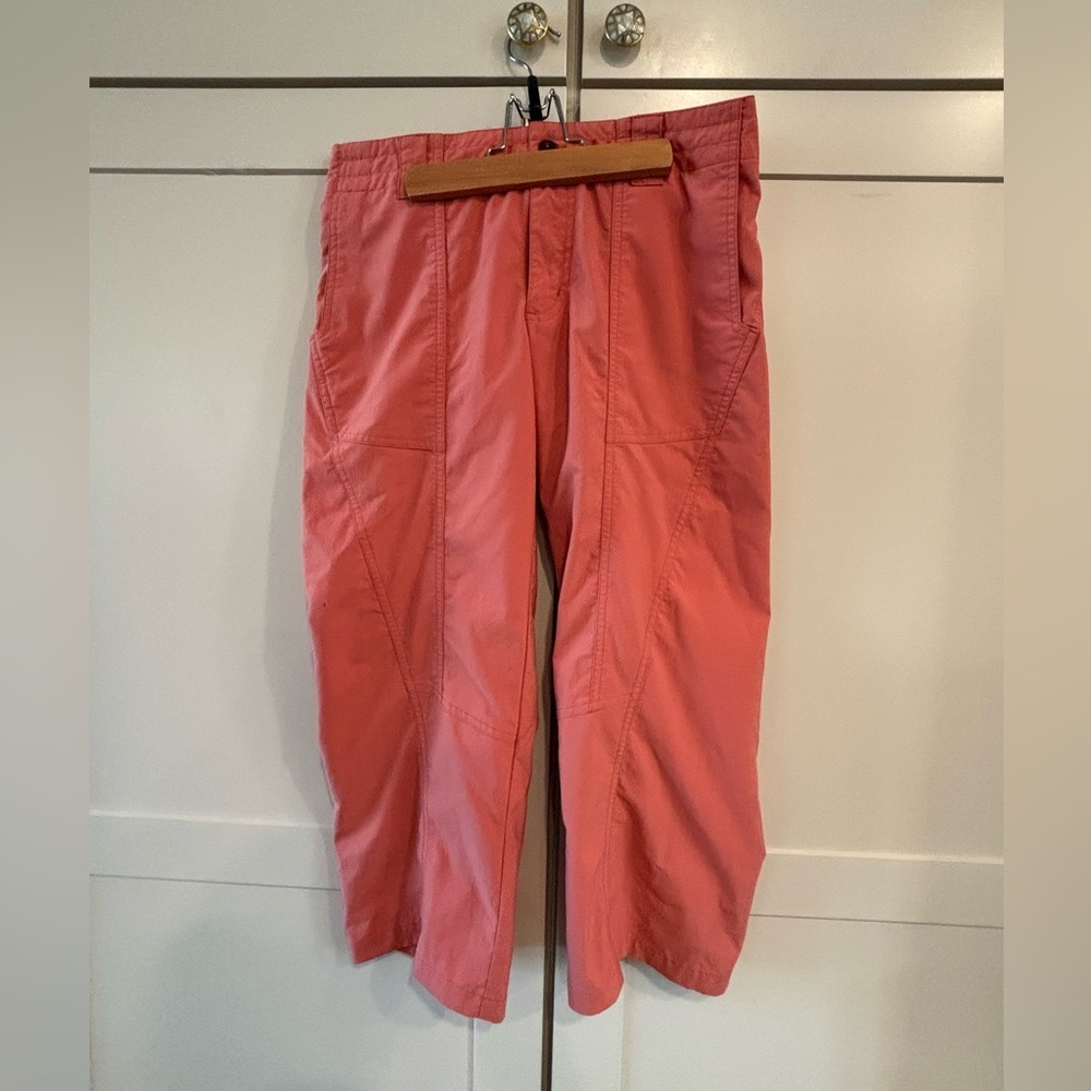 Patagonia coral Pink Capris 🪸
